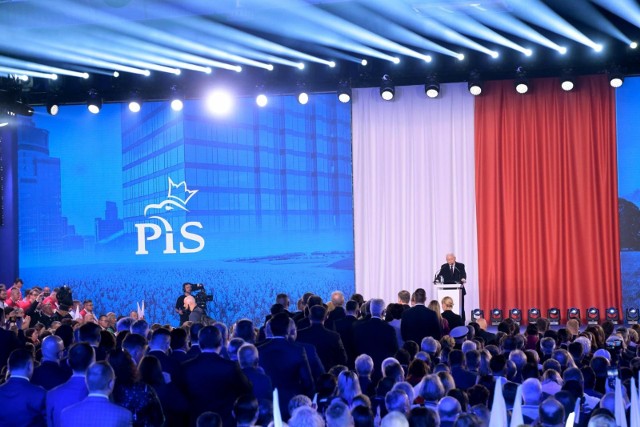 O tym, czego możemy się spodziewać po listach partii Jarosława Kaczyńskiego, mówił w TVP1 Szymon Szynkowski vel Sęk, minister ds. Unii Europejskiej.