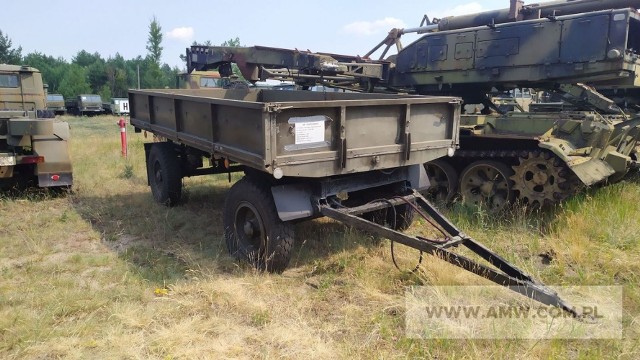 Przyczepa transportowa średniej ładowności D-50 (ładowność 6 t)Rok produkcji: 1986Cena: 6500 zł