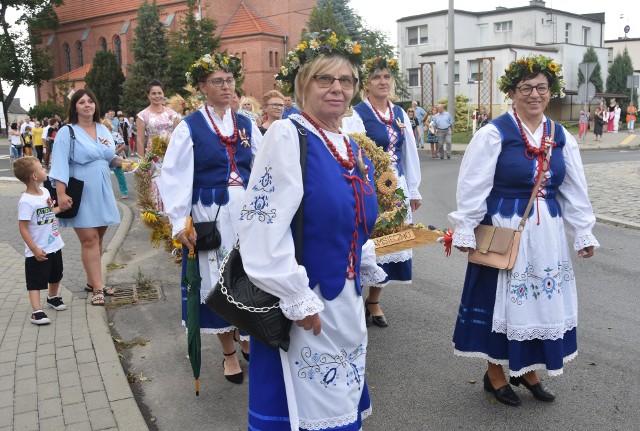 Gospodynie z Samsieczna przywdziały na dożynki ludowe stroje, nie były odosobnione