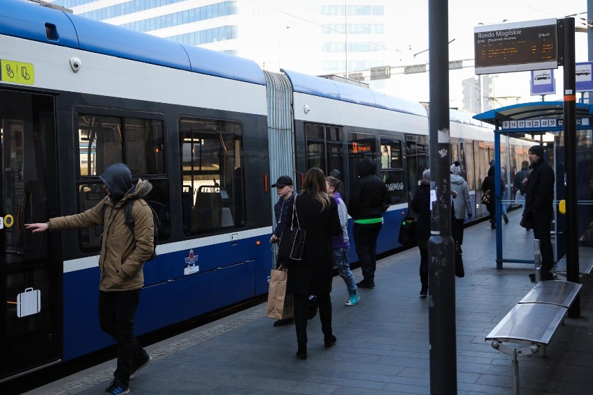 Kraków. Eksperci apelują do ministra o zmianę zasad naliczania pasażerów w tramwajach i autobusach