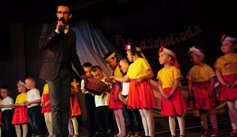 Przedszkolaki zawładnęły sceną w Staszowie