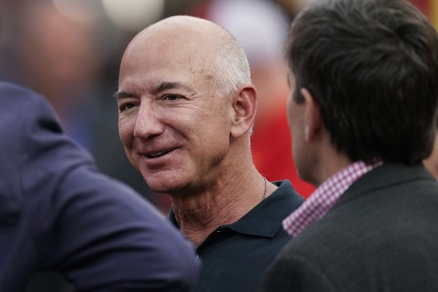 Bezos jest kolejnym amerykańskim miliarderem, który zapowiedział, że większość swojego majątku przeznaczy na cele charytatywne.