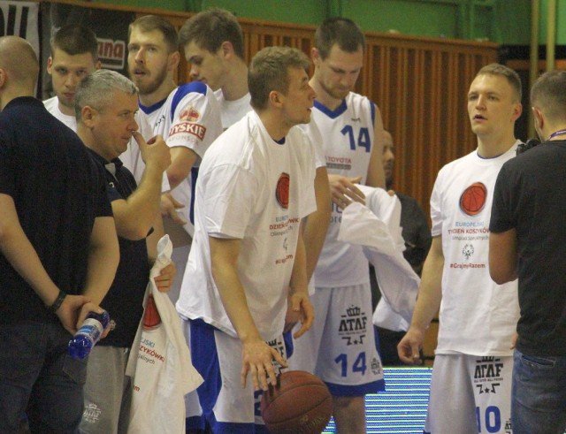 Koszykarze Rosy wygrali w Krośnie