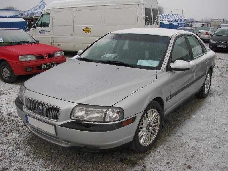 1. Volvo S80....