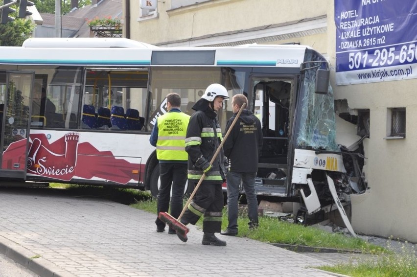 Do poważnego wypadku doszło we wtorkowy poranek, kilkanaście...