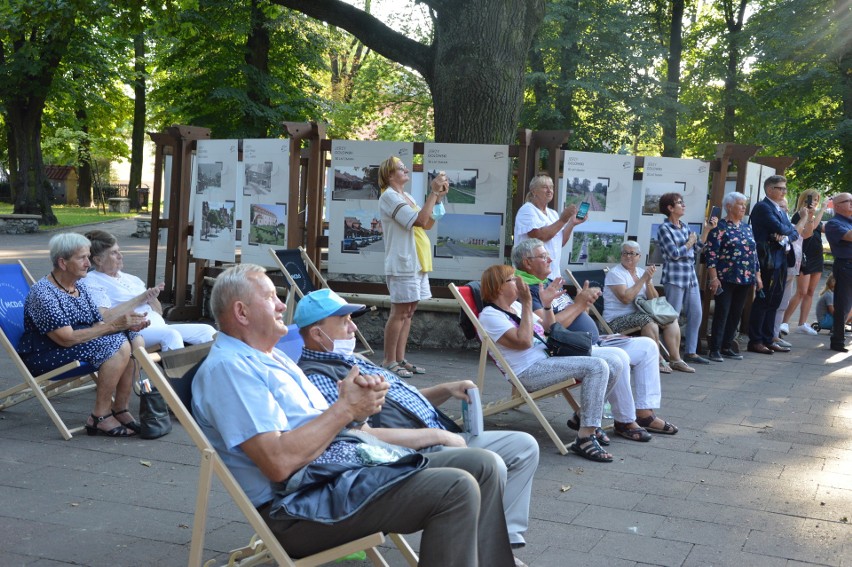 Niepołomice. Senioralia w dobie epidemii. Mieszkańcy nie zawiedli [ZDJĘCIA]