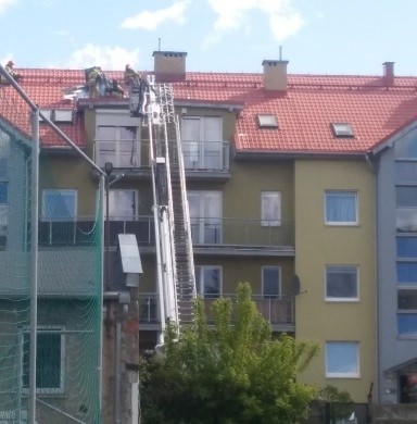 Pożar poddasza w bloku na "Kapuście" w Grudziądzu