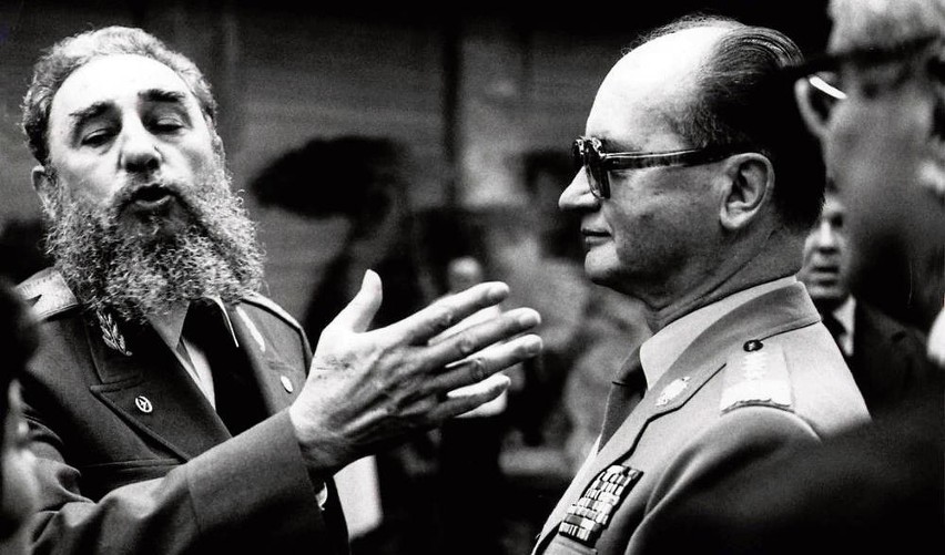 1985. Wojciech Jaruzelski z Fidelem Castro