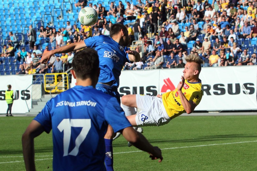 Motor Lublin pokonał Unię Tarnów. II liga coraz bliżej