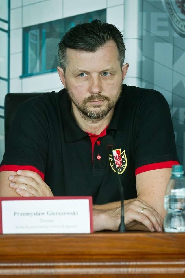 Trener Astorii Przemysław  Gierszewski