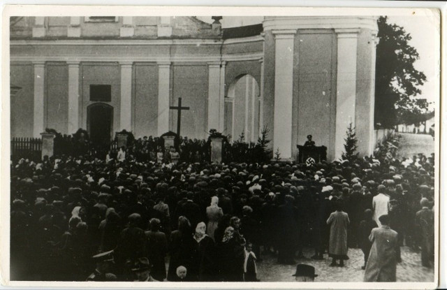 Uroczystość upamiętniająca 80. rocznicę wywózki mieszkańców Tykocina do obozów koncentracyjnych już 27 maja. Zobacz co w programie