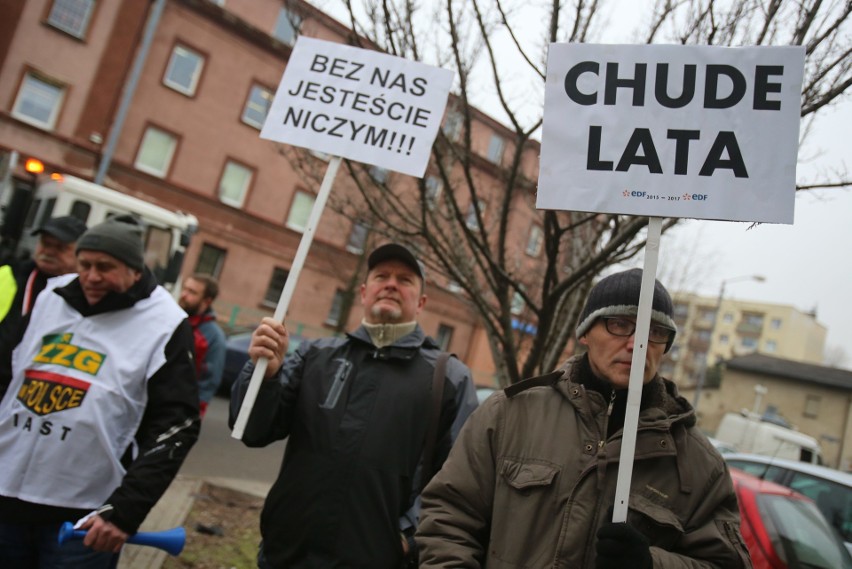 Manifestacja pracowników ZEC w Katowicach