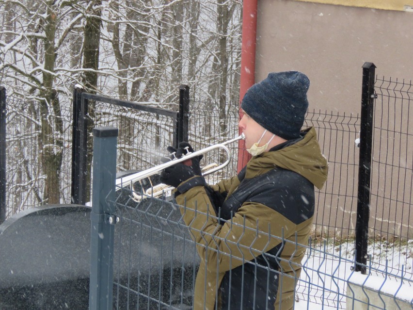 Wysoka. 27.01.2021. Pogrzeb zamardowanegow Krakowie Dawida.