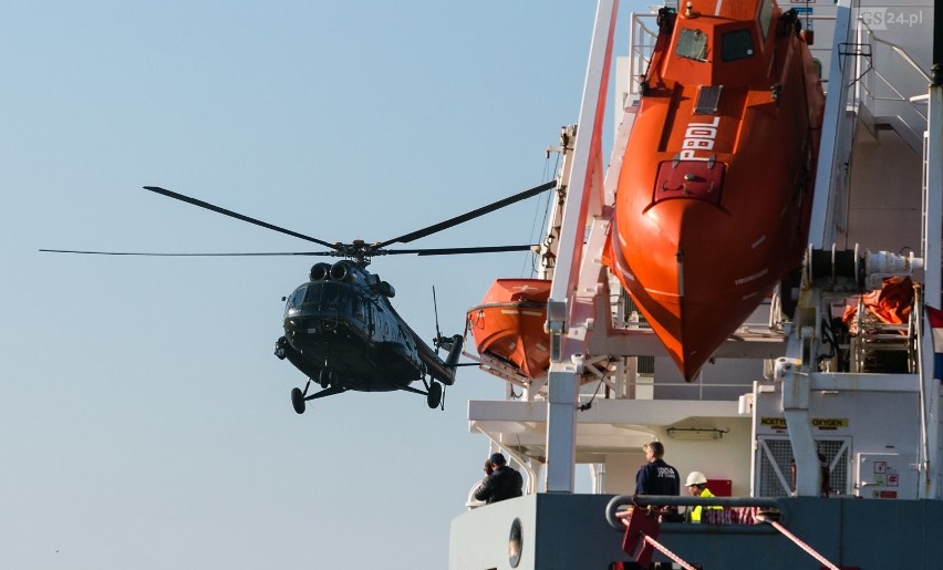 Helikopter lata nad Szczecinem. Dlaczego? Wyjaśniamy [WIDEO, ZDJĘCIA] 11.10.2018