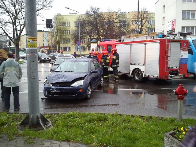 Wypadek na rogu ulic Struga i 25 Czerwca w Radomiu (8.04.16).