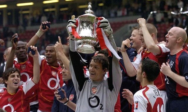 Jens Lehmann - tu z pucharem FA Cup