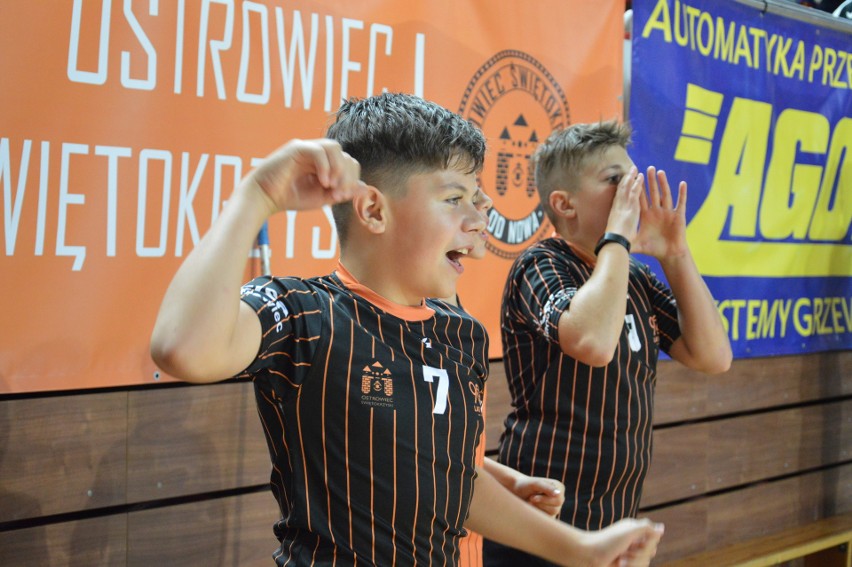 W meczu 1. ligi piłkarzy ręcznych, KSZO Handball Ostrowiec...