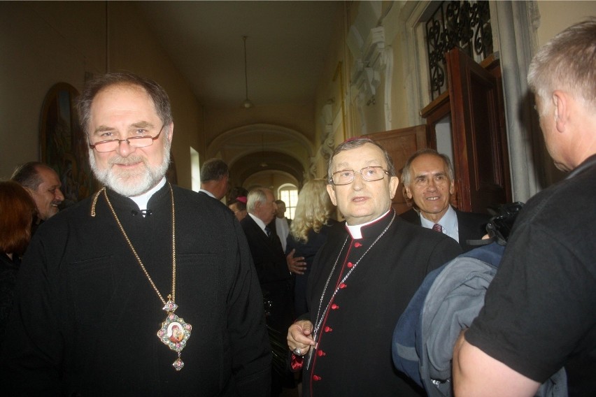Biskup Zbigniew Kiernikowski przejął diecezję legnicką. Chce nieść ludziom nadzieję (ZDJĘCIA)