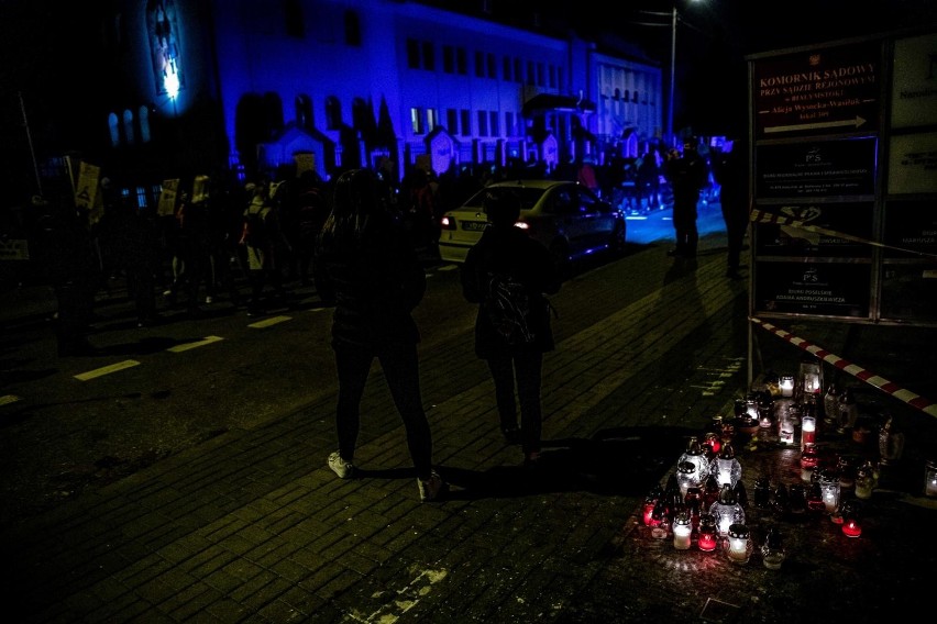 Piąty dzień protestów w Białymstoku przeciwko zaostrzeniu...