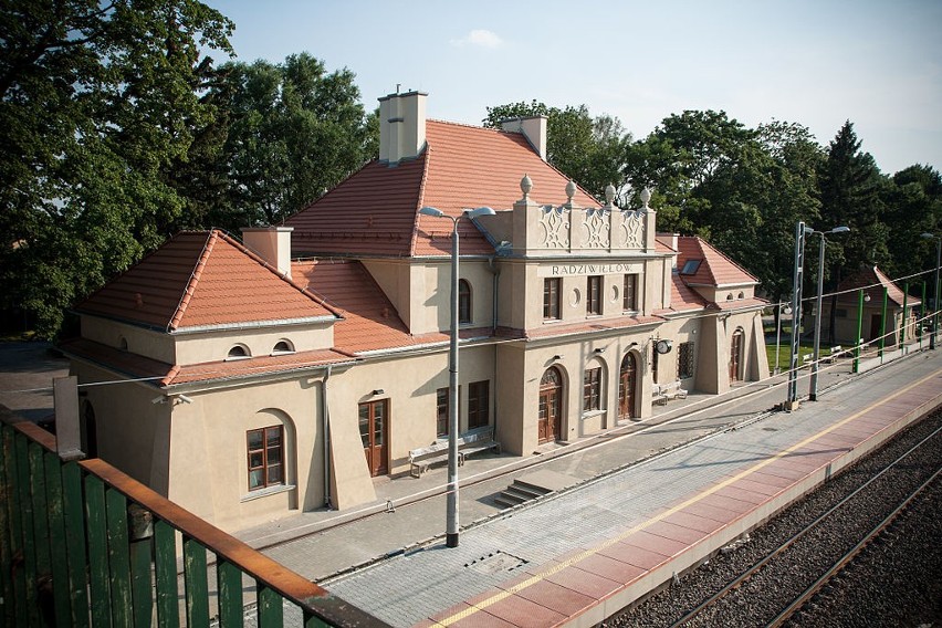 Widok na dworzec w Radziwiłłowie. 

CC BY-SA 3.0