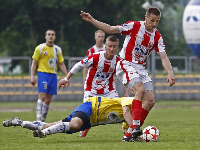 Resovia Rzeszów - Olimpia ElblągResovia Rzeszów przegrala na wlasnym stadionie z Olimpią Elbląg 1:2.