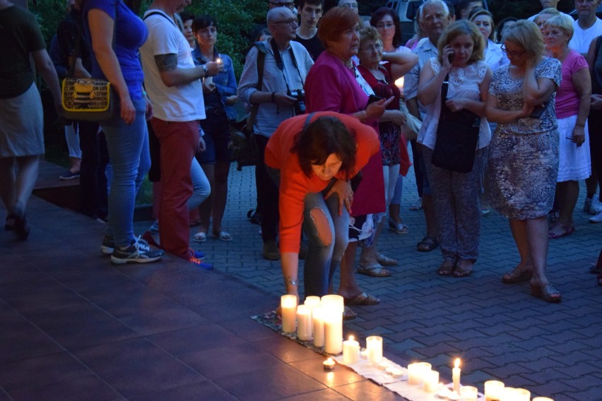 Protest przed Sądem Rejonowym w Zawierciu ZDJĘCIA