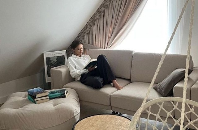 Joanna Opozda stylowo urządziła wnętrza poddasza w swoim nowym domu. Tutaj wypoczywa i relaksuje się aktorka. Zobacz więcej zdjęć >>>