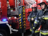  Strażacy z Sępólna dostali nowy wóz, a ich stary ciężki pojazd miał trafić do sąsiedniej gminy