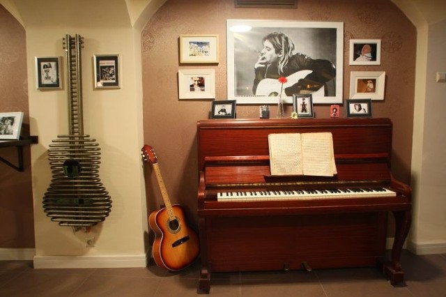 W walentynkowy wieczór w kieleckiej Plejadzie goście będą mogli wysłuchać koncertu na pianinie.
