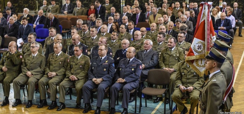 Uroczystość zmiany warty w Wojewódzkim Sztabie Wojskowym