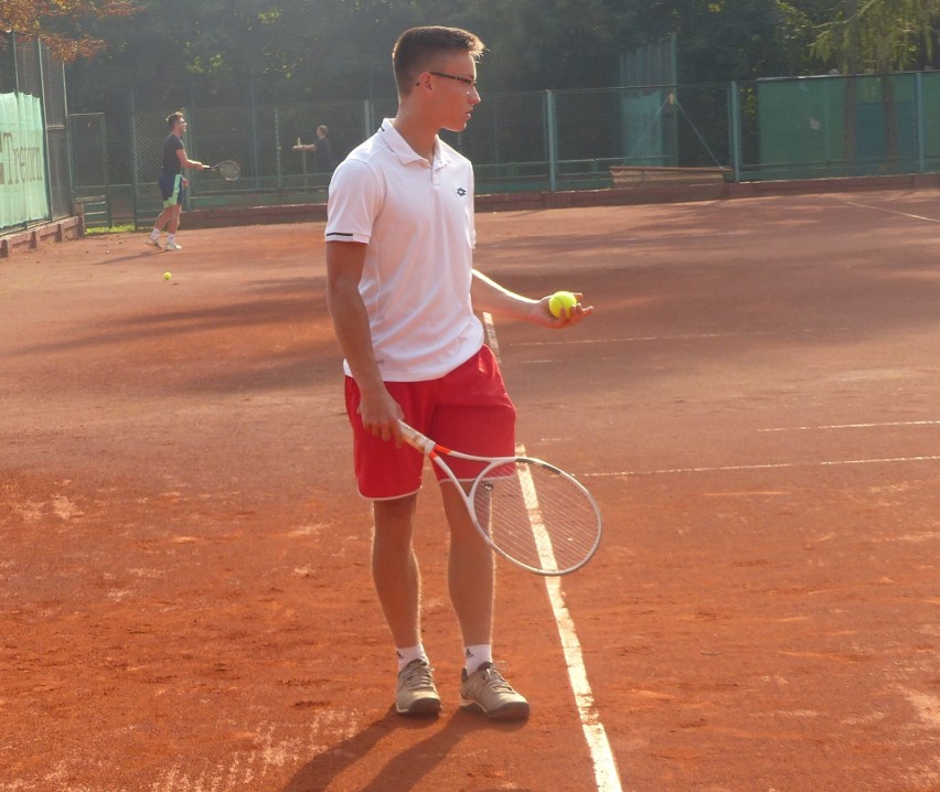 Tenisiści walczą w Kielcach w Turnieju Adama Borchólskiego i Adama Krajewskiego  [ZDJĘCIA, WIDEO]