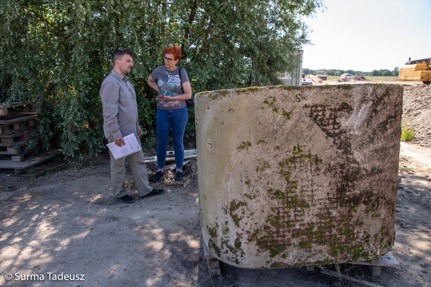 "Projekt Schron". Z byłego lotniska Kluczewo do Muzeum Oręża Polskiego w Kołobrzegu trafiły dwa zabytkowe schrony, poniemiecki i poradziecki