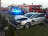Wypadek w Warszkowie. Samochód wjechał w budynek mieszkalny [ZDJĘCIA]