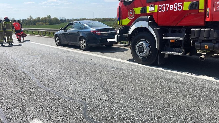 Zderzenie trzech pojazdów na autostradzie A4 w kierunku...