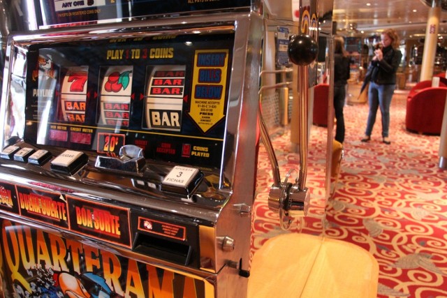 Projekt nowej ustawy hazardowej zakłada wprowadzenie monopolu państwa na czerpanie dochodów z automatów.