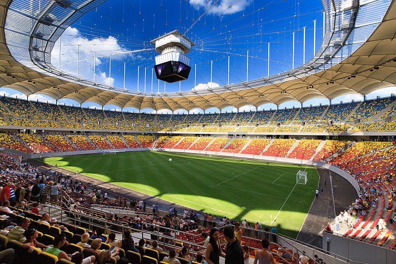Arena Națională to stadion kategorii 4 wg UEFA, który...