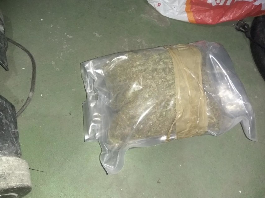 Kraków. 37-latek miał w garażu 4,5 kg marihuany 