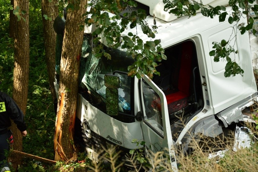 W miejscowości Przydargiń na DK 11 zderzyły się czołowo dwa...