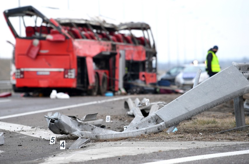 Po dwóch wypadkach ukraińskich autokarów, w których zginęło 7 osób, GDDKiA zamknęła MOP Kaszyce na autostradzie A4