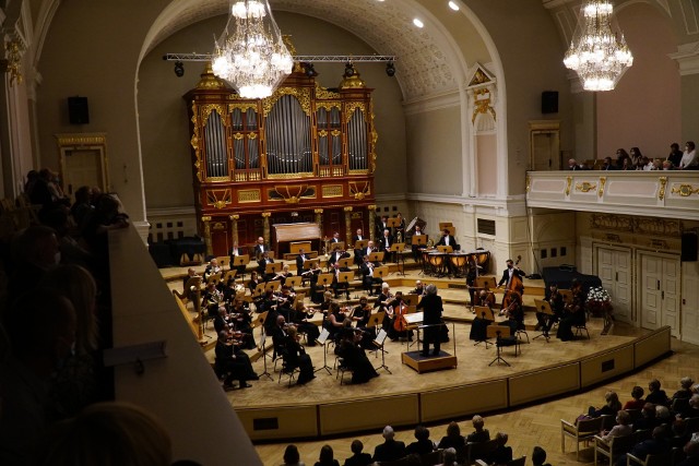 Aula Uniwersytecka była miejscem 489. Koncertu Poznańskiego. "Dźwięki Północy" zagrała Orkiestra Filharmonii Poznańskiej pod batutą Marka Pijarowskiego (Oleksandr Yushchuk - tuba)