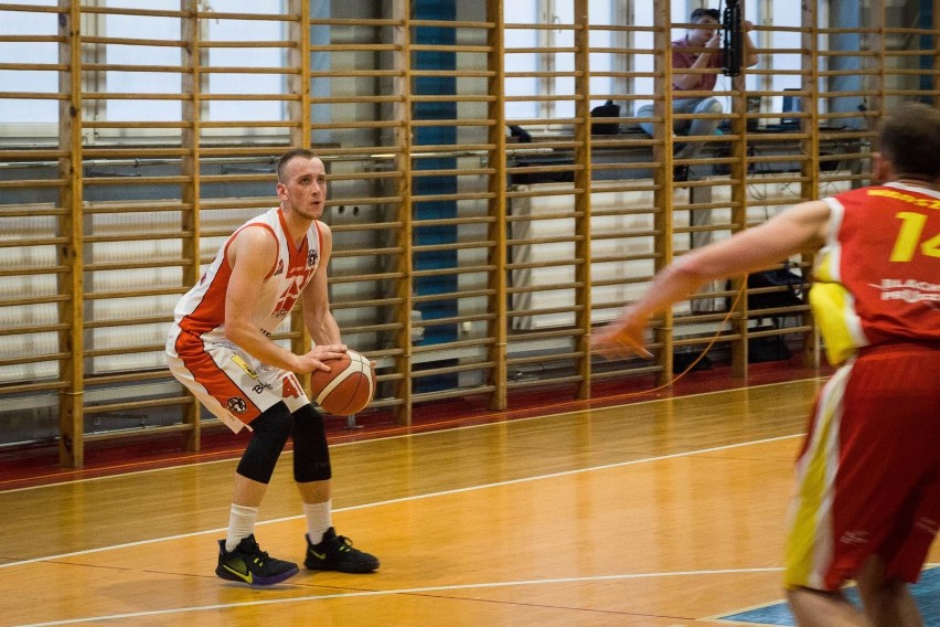 Koszykarze Tura Basket Bielsk Podlaski pozostają wciąż w...