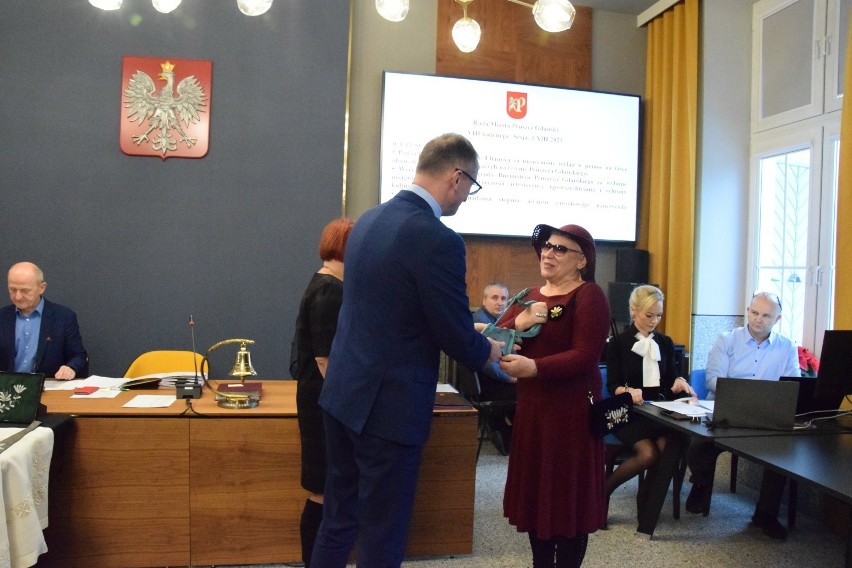 Nagrodę Annie Prill wręczyli burmistrz Pruszcza Gdańskiego...
