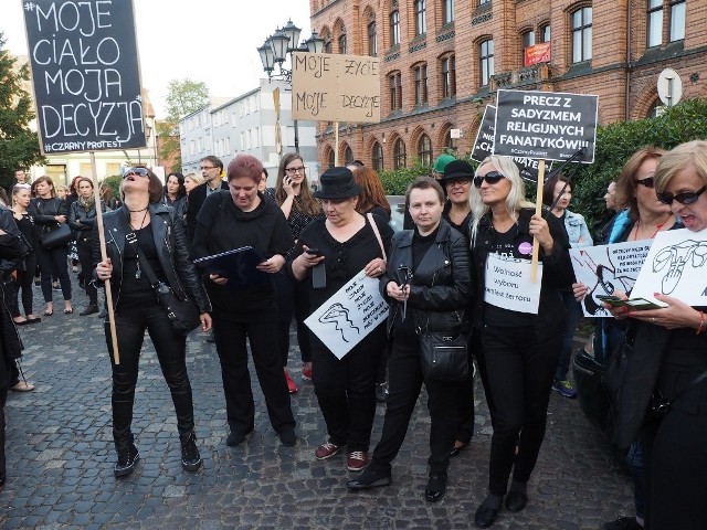 Czarny protest w Koszalinie