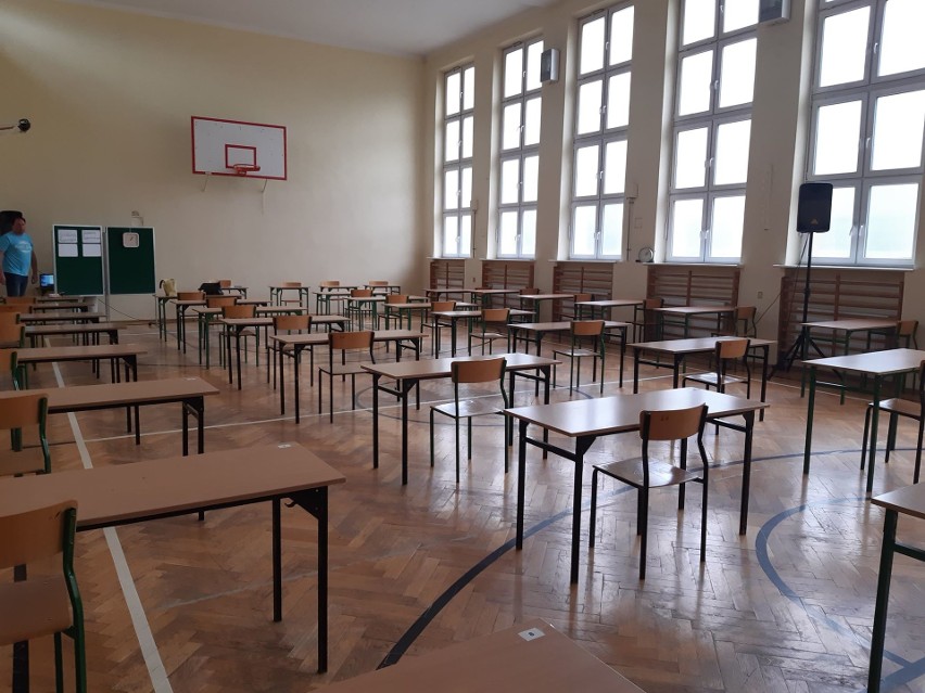 SP 111 w Łodzi przygotowana do egzaminu ósmoklasisty....