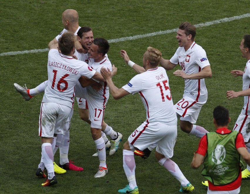 Euro 2016. Polacy w ćwierćfinale! Po karnych wygrywamy ze Szwajcarią [ZDJĘCIA, WIDEO]