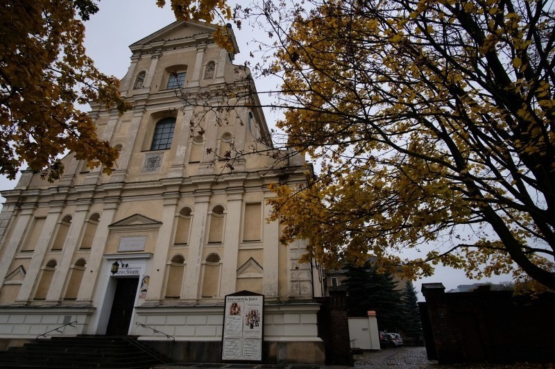 Karmelici chcą sprzedać część ogrodu deweloperowi