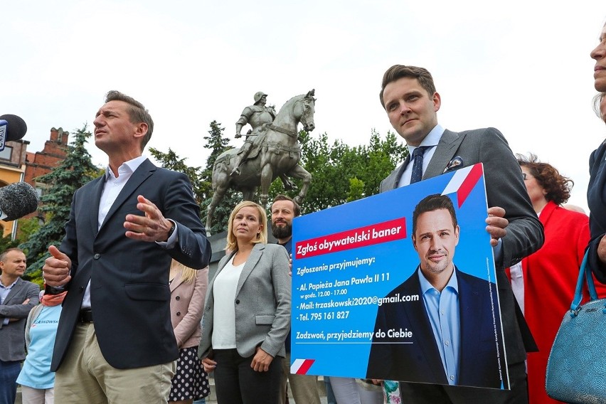 Baner na maszt! Wyborcza ofensywa Rafała Trzaskowskiego w regionie