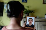 Zagadkowa śmierć 20-latka w Łapach. Są zarzuty, ale też wiele wątpliwości. Prokuratura i policja wyjaśniają sprawę