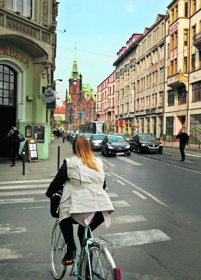 Na Krupniczej pojawi się ścieżka rowerowa. Będą też dwa przystanki tramwajowe (tzw. wiedeńskie). Samochody pojadą wolniej