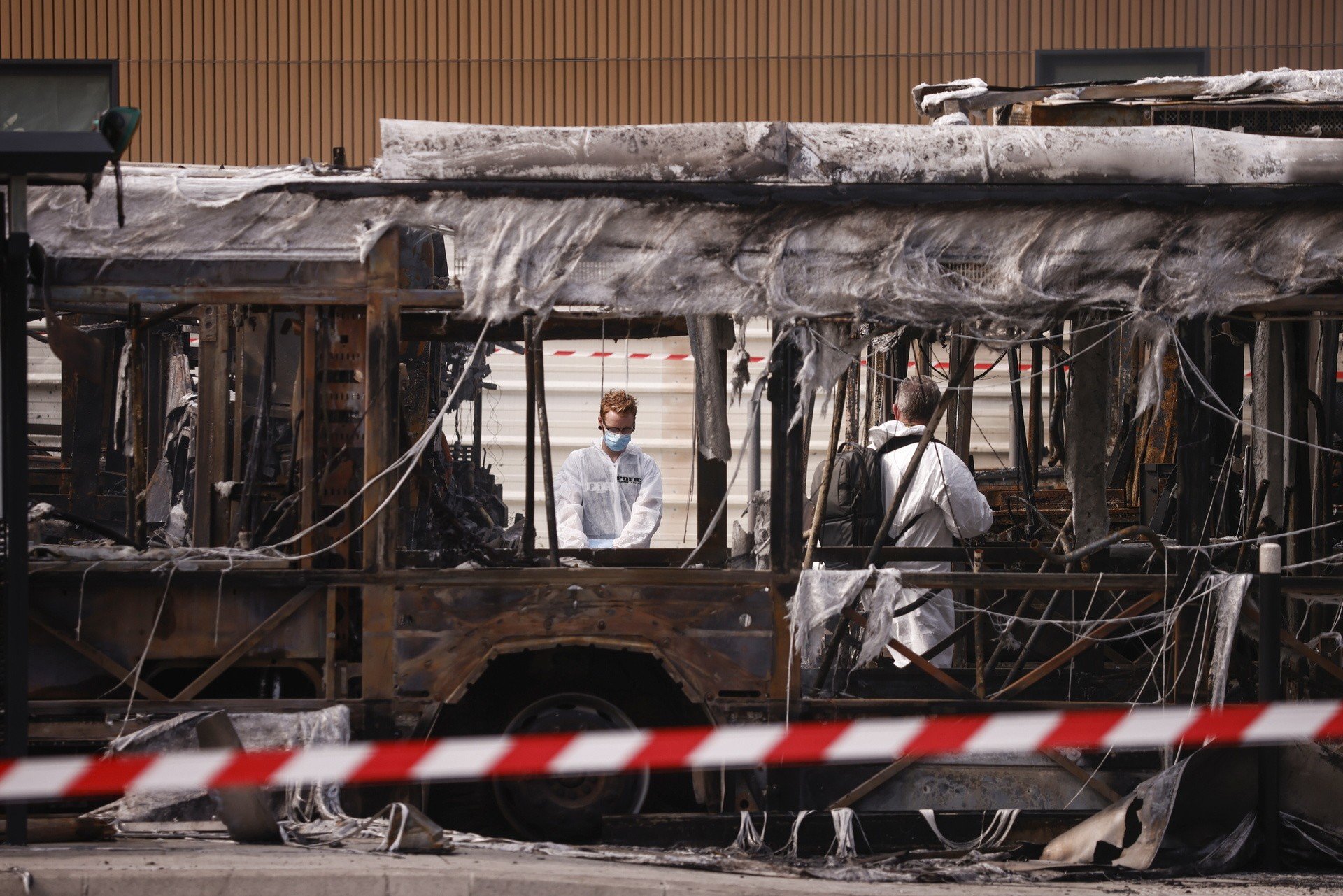Émeutes en France.  Des immigrants ont attaqué un bus polonais.  « Des passagers terrifiés gisaient par terre »
